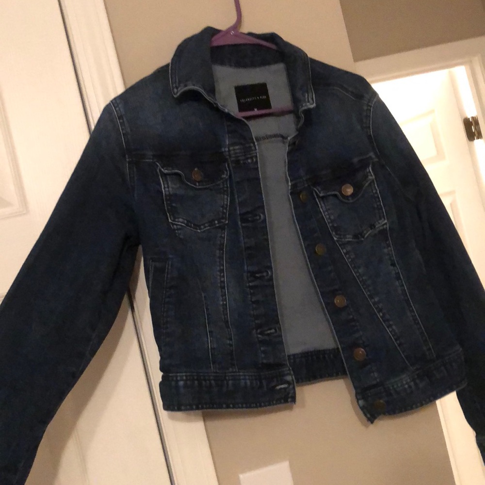 Jean jacket - Picture 4 of 4